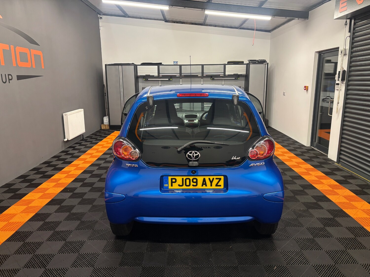 Used Toyota AYGO 2009 for sale - 76292828: Photo 29