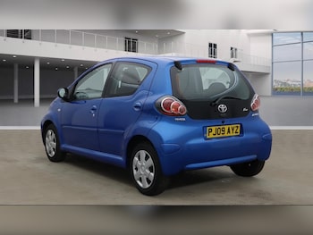 Used Toyota AYGO 2009 for sale - 76292828: Photo