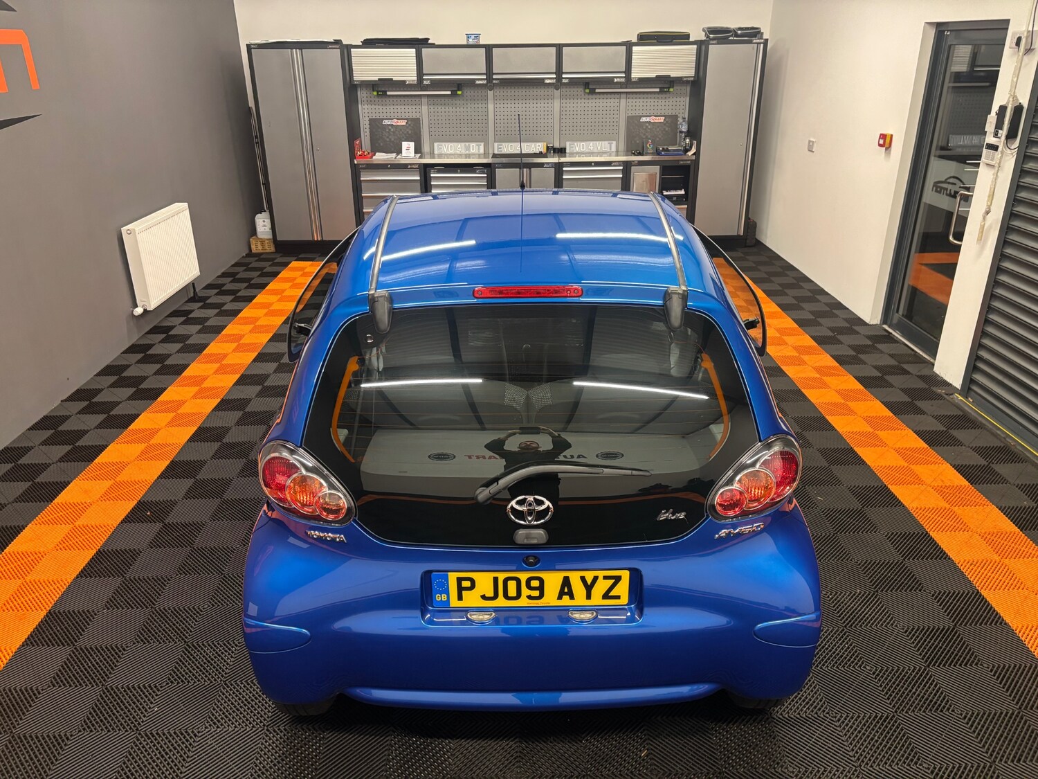 Used Toyota AYGO 2009 for sale - 76292828: Photo 34