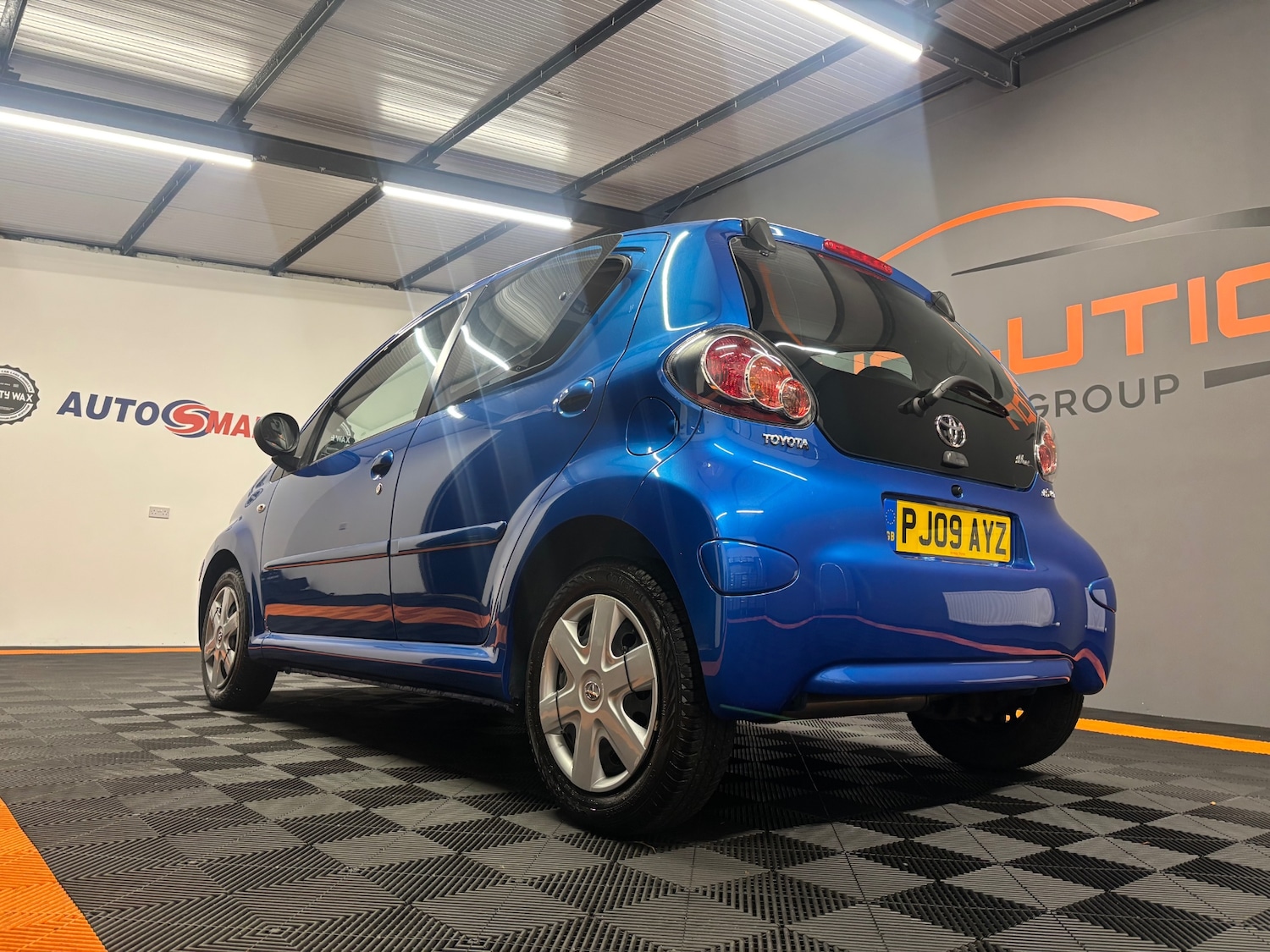 Used Toyota AYGO 2009 for sale - 76292828: Photo 4