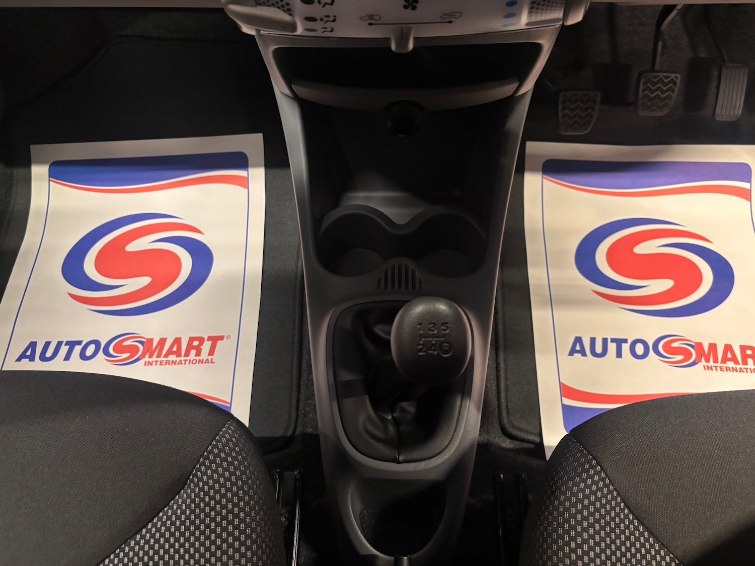 Used Toyota AYGO 2009 for sale - 76292828: Photo 52