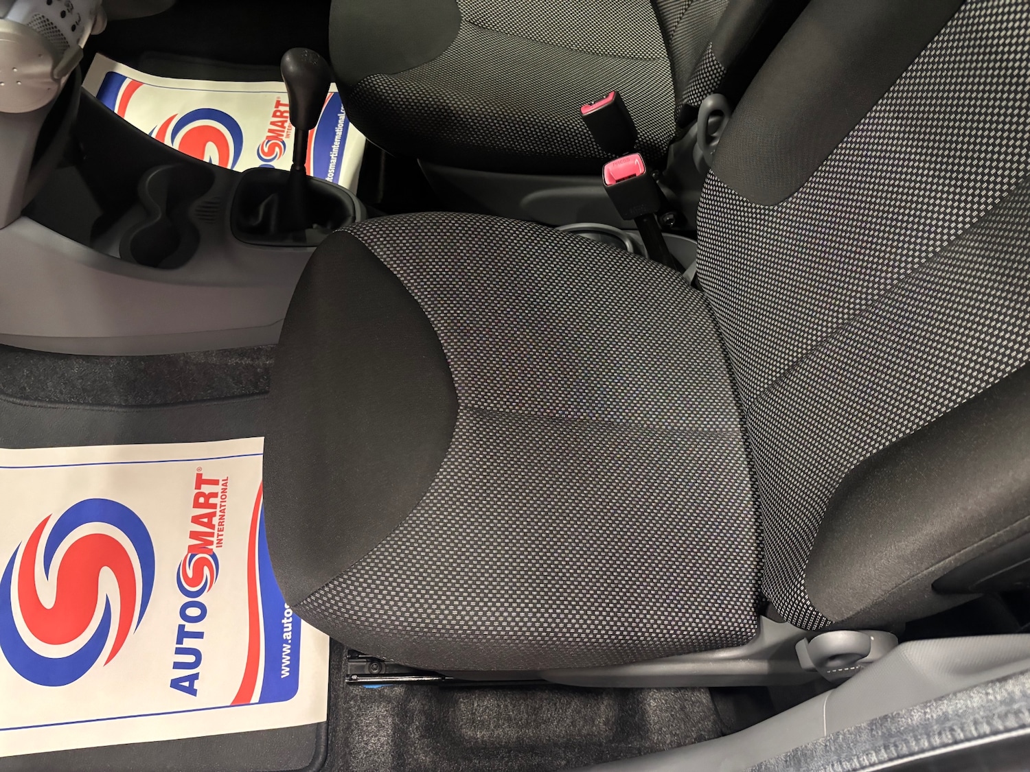 Used Toyota AYGO 2009 for sale - 76292828: Photo 63