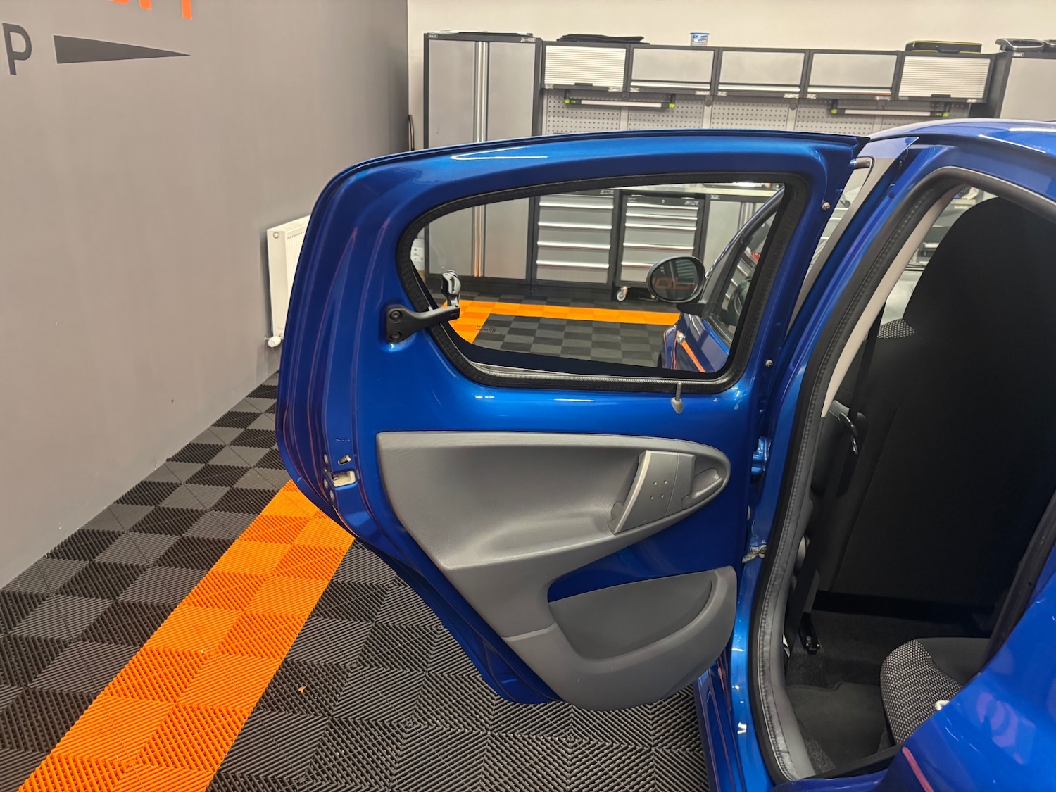 Used Toyota AYGO 2009 for sale - 76292828: Photo 68