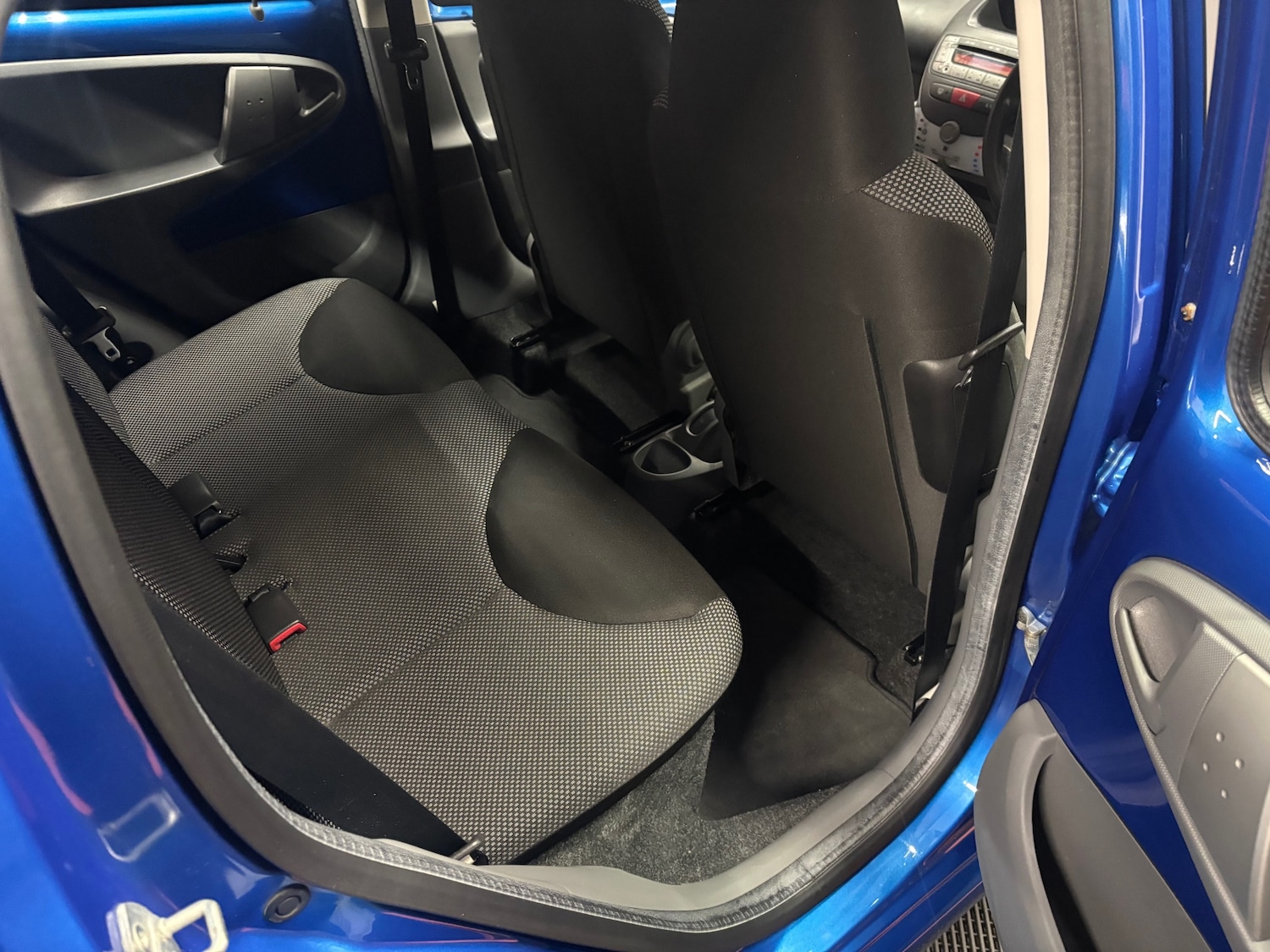 Used Toyota AYGO 2009 for sale - 76292828: Photo 69