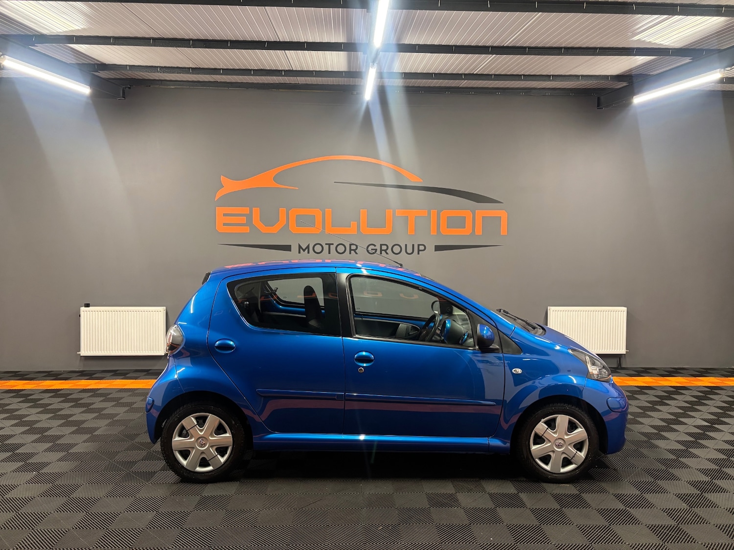 Used Toyota AYGO 2009 for sale - 76292828: Photo 9