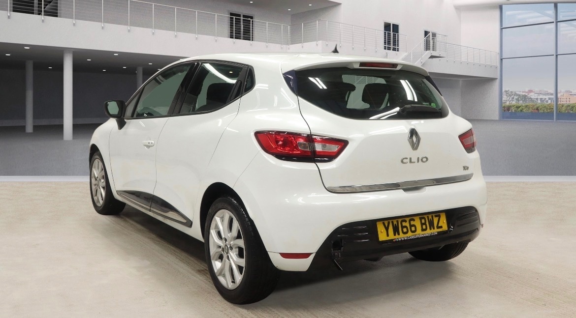 Used Renault Clio 2017 for sale - 77482254: Photo 2