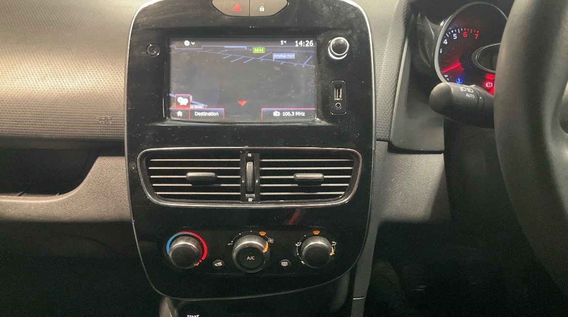 Used Renault Clio 2017 for sale - 77482254: Photo 9