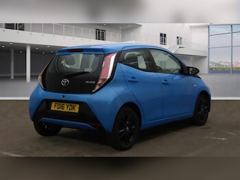 Used Toyota AYGO 2016 for sale - 76097499: Photo