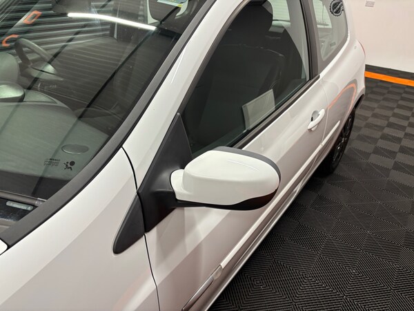 Used Renault Clio 2012 for sale - 76168089: Photo 16