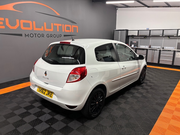 Used Renault Clio 2012 for sale - 76168089: Photo 29