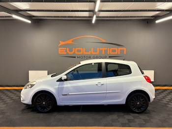 Used Renault Clio 2012 for sale - 76168089: Photo 2