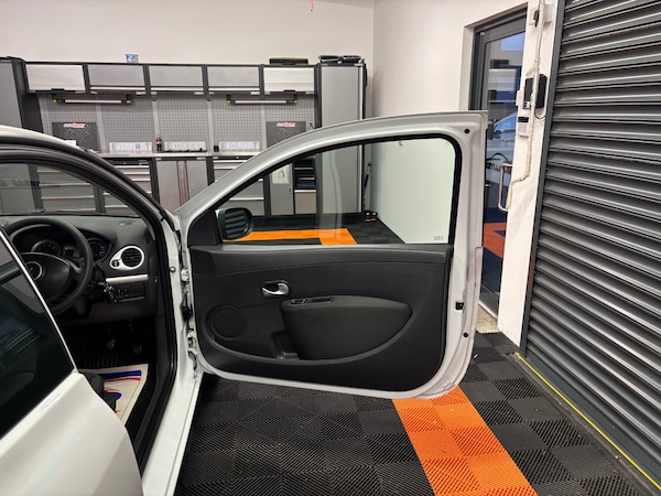 Used Renault Clio 2012 for sale - 76168089: Photo 31