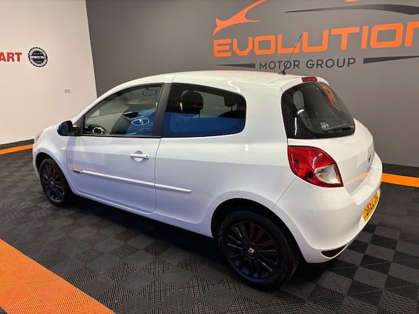 Used Renault Clio 2012 for sale - 76168089: Photo 3