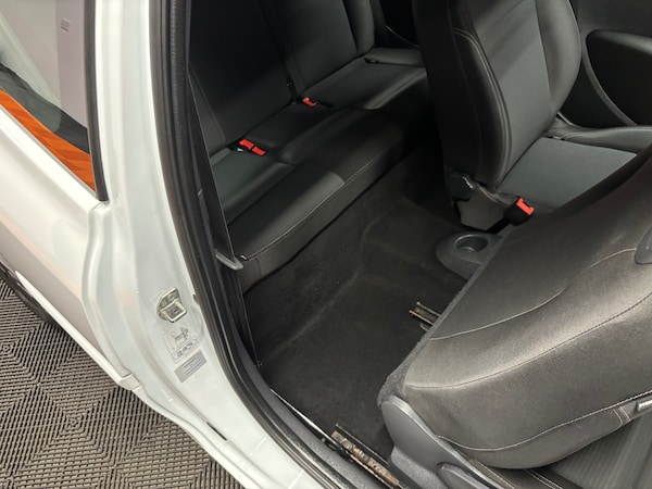 Used Renault Clio 2012 for sale - 76168089: Photo 46