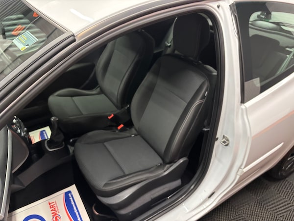 Used Renault Clio 2012 for sale - 76168089: Photo 52