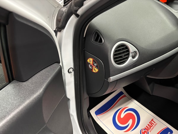 Used Renault Clio 2012 for sale - 76168089: Photo 53