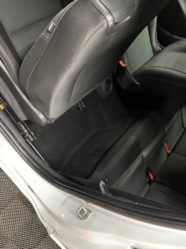 Used Renault Clio 2012 for sale - 76168089: Photo 54