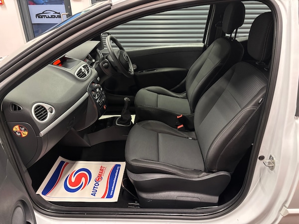 Used Renault Clio 2012 for sale - 76168089: Photo 57