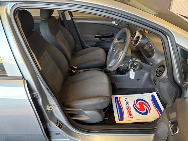 Used Vauxhall Corsa 2011 for sale - 75256878: Photo 32