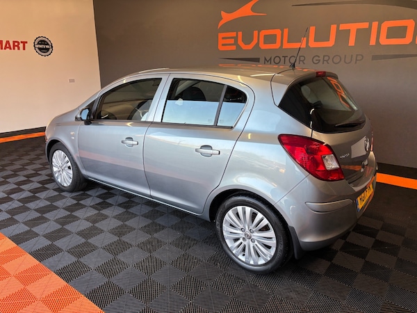 Used Vauxhall Corsa 2011 for sale - 75256878: Photo 3