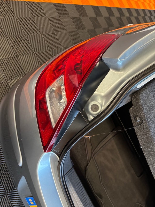 Used Vauxhall Corsa 2011 for sale - 75256878: Photo 69