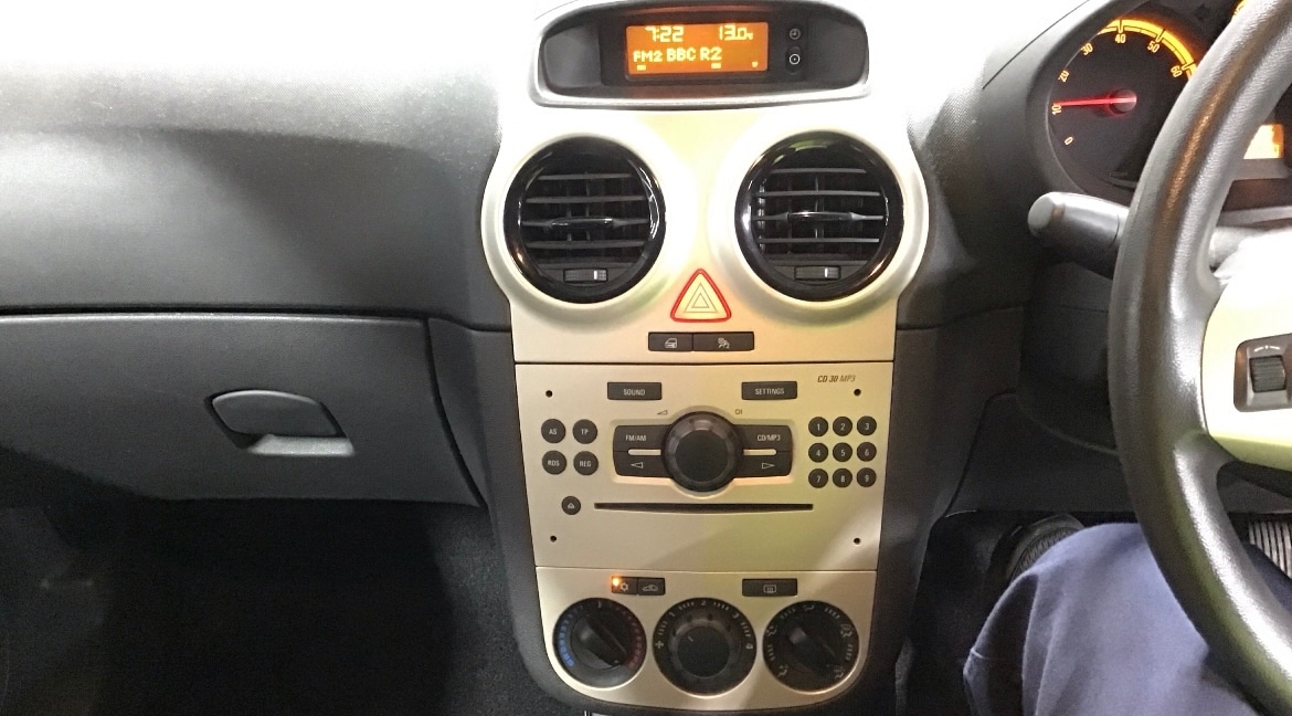 Used Vauxhall Corsa 2010 for sale - 76766529: Photo 10