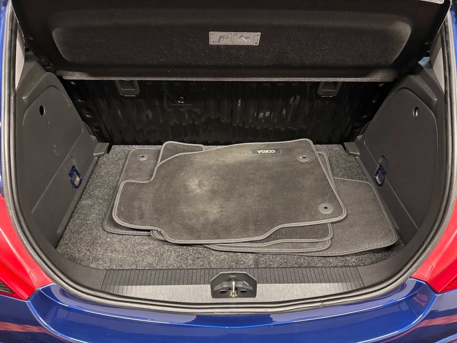 Used Vauxhall Corsa 2010 for sale - 76766529: Photo 41