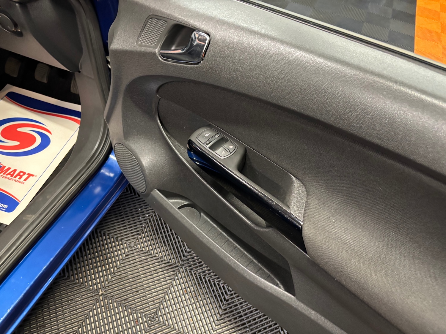 Used Vauxhall Corsa 2010 for sale - 76766529: Photo 45