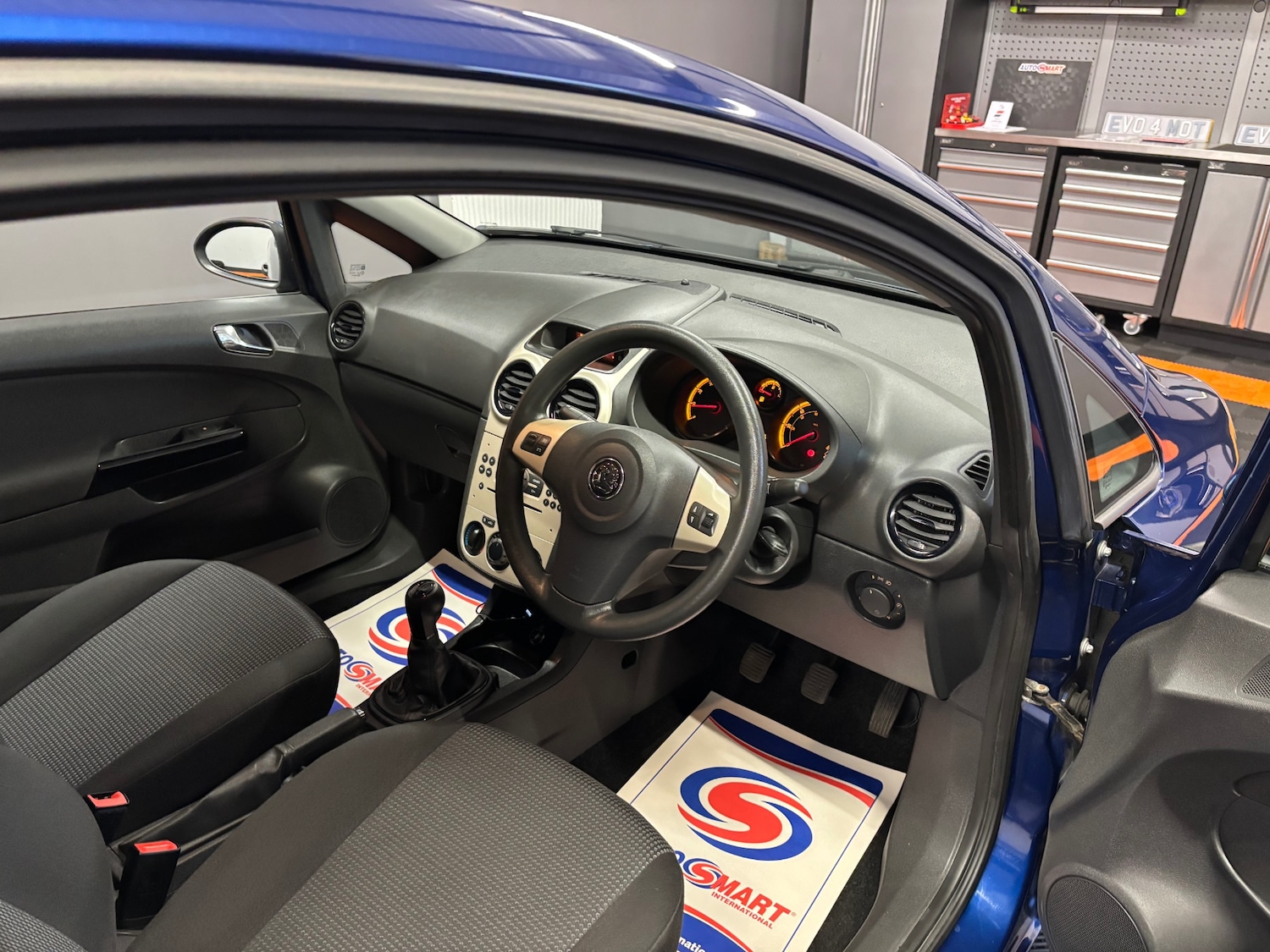 Used Vauxhall Corsa 2010 for sale - 76766529: Photo 46