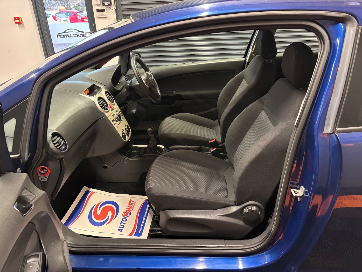 Used Vauxhall Corsa 2010 for sale - 76766529: Photo 65