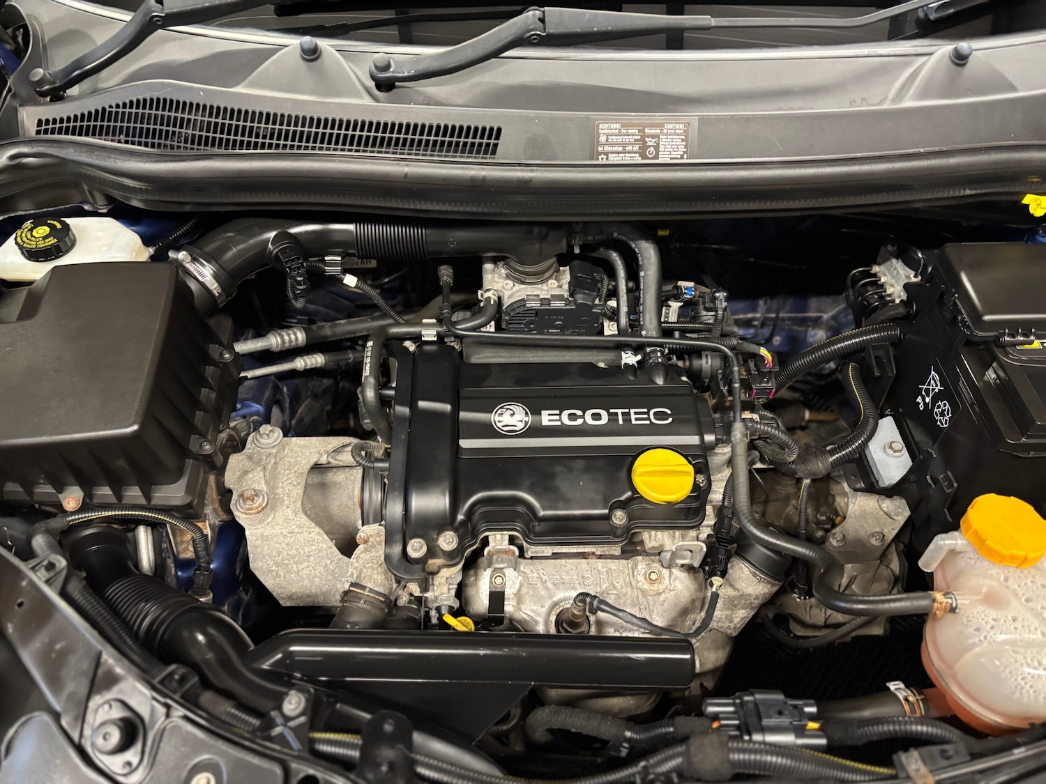 Used Vauxhall Corsa 2010 for sale - 76766529: Photo 79