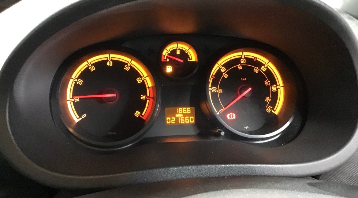 Used Vauxhall Corsa 2010 for sale - 76766529: Photo 9