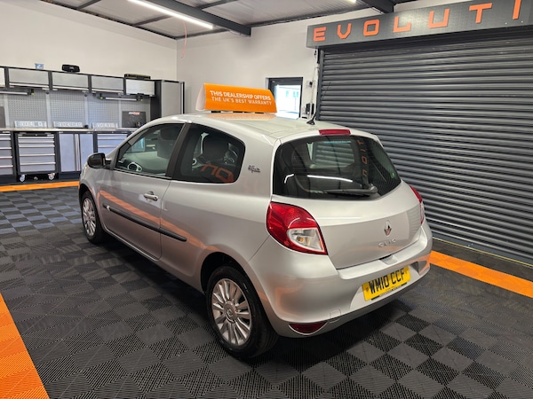 Used Renault Clio 2010 for sale - 75258797: Photo 15