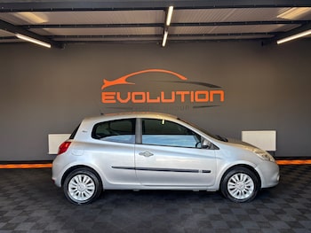Used Renault Clio 2010 for sale - 75258797: Photo