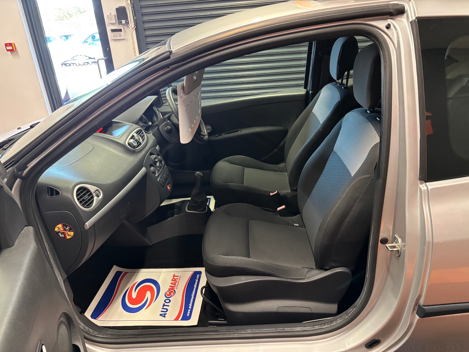 Vehicle 33