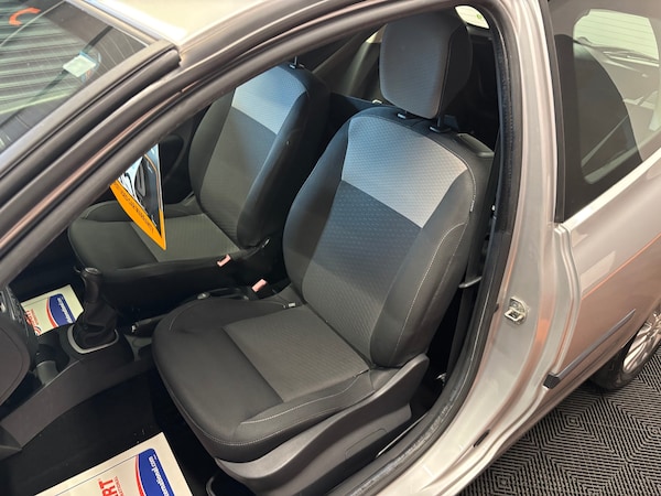 Used Renault Clio 2010 for sale - 75258797: Photo 36