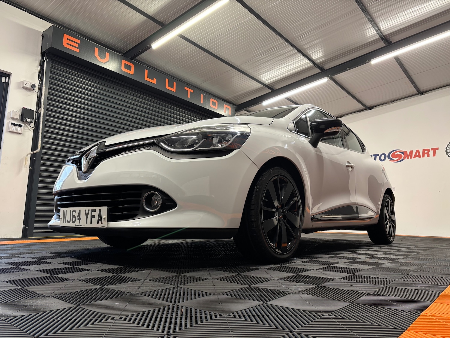 Used Renault Clio 2014 for sale - 77482232: Photo 20