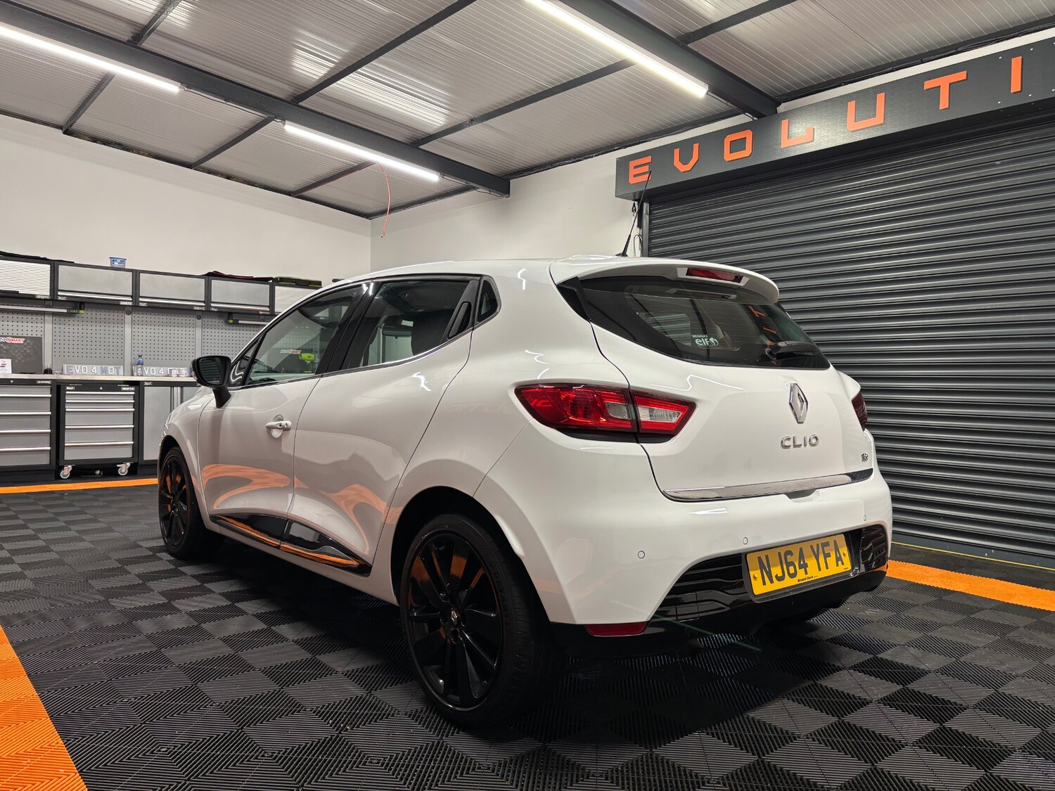 Used Renault Clio 2014 for sale - 77482232: Photo 30