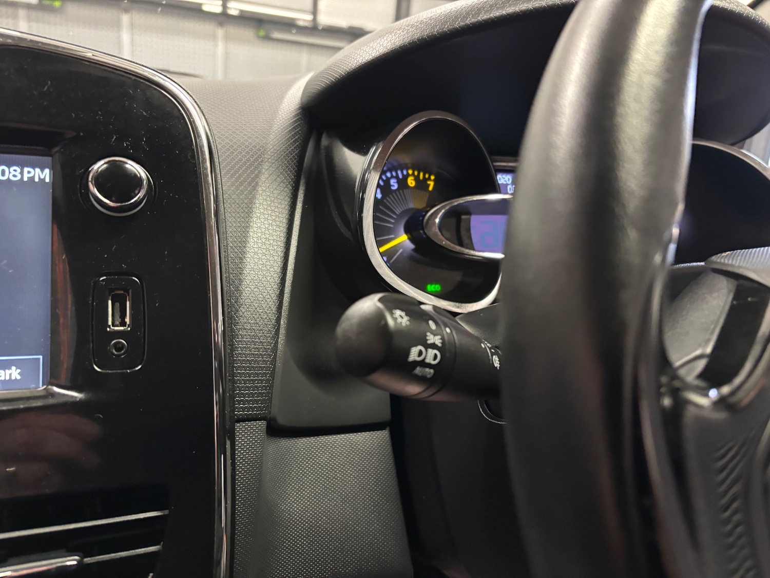 Used Renault Clio 2014 for sale - 77482232: Photo 63