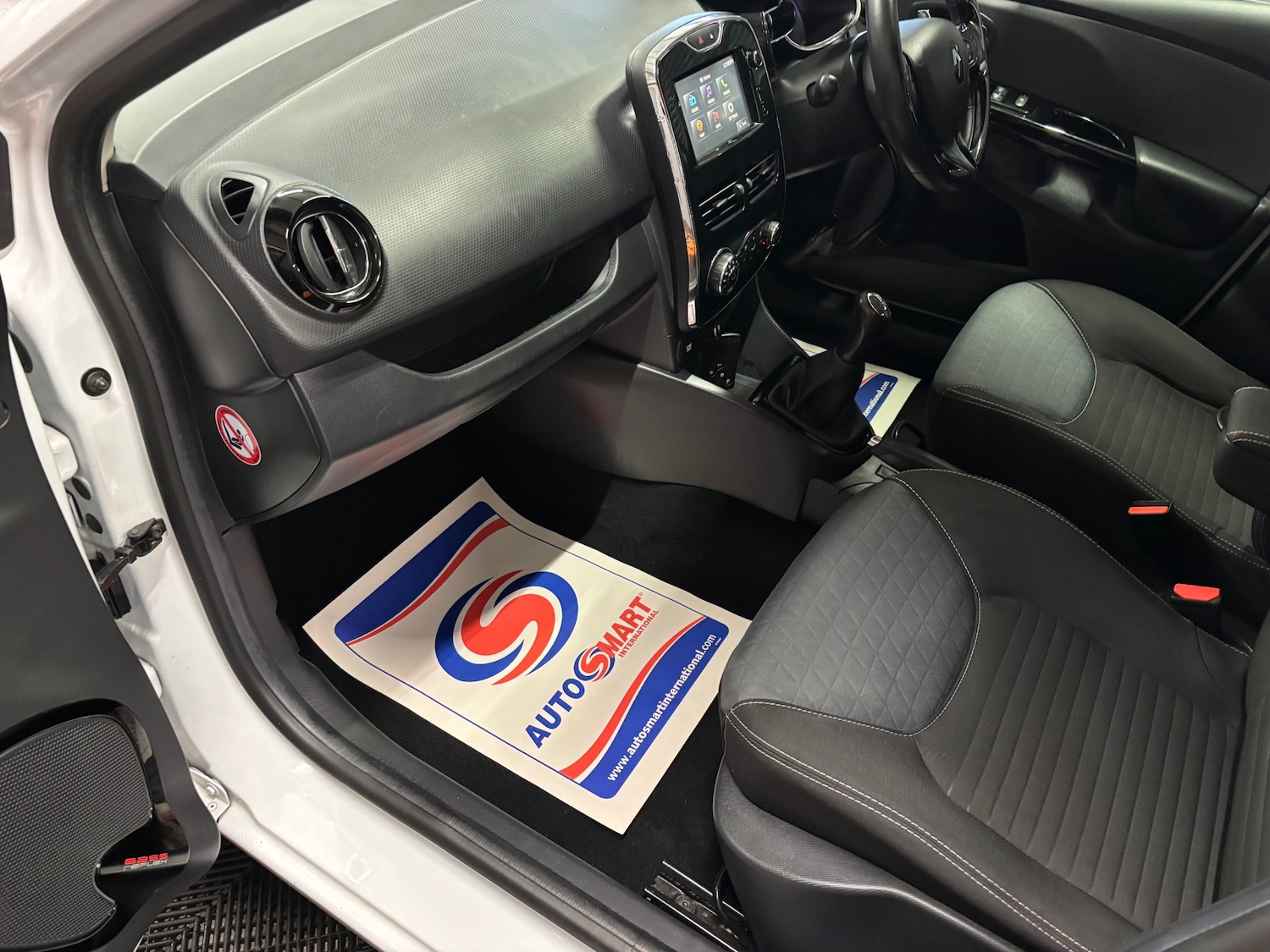 Used Renault Clio 2014 for sale - 77482232: Photo 68