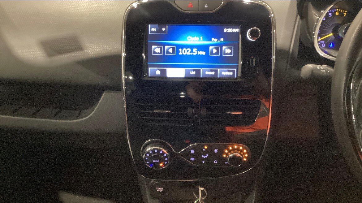 Used Renault Clio 2014 for sale - 77482232: Photo 7