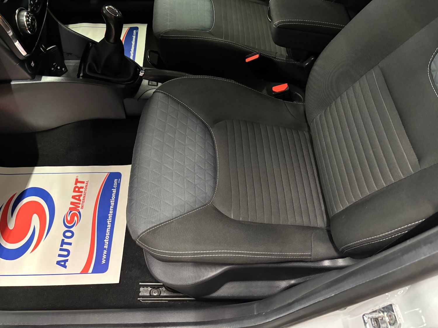 Used Renault Clio 2014 for sale - 77482232: Photo 70