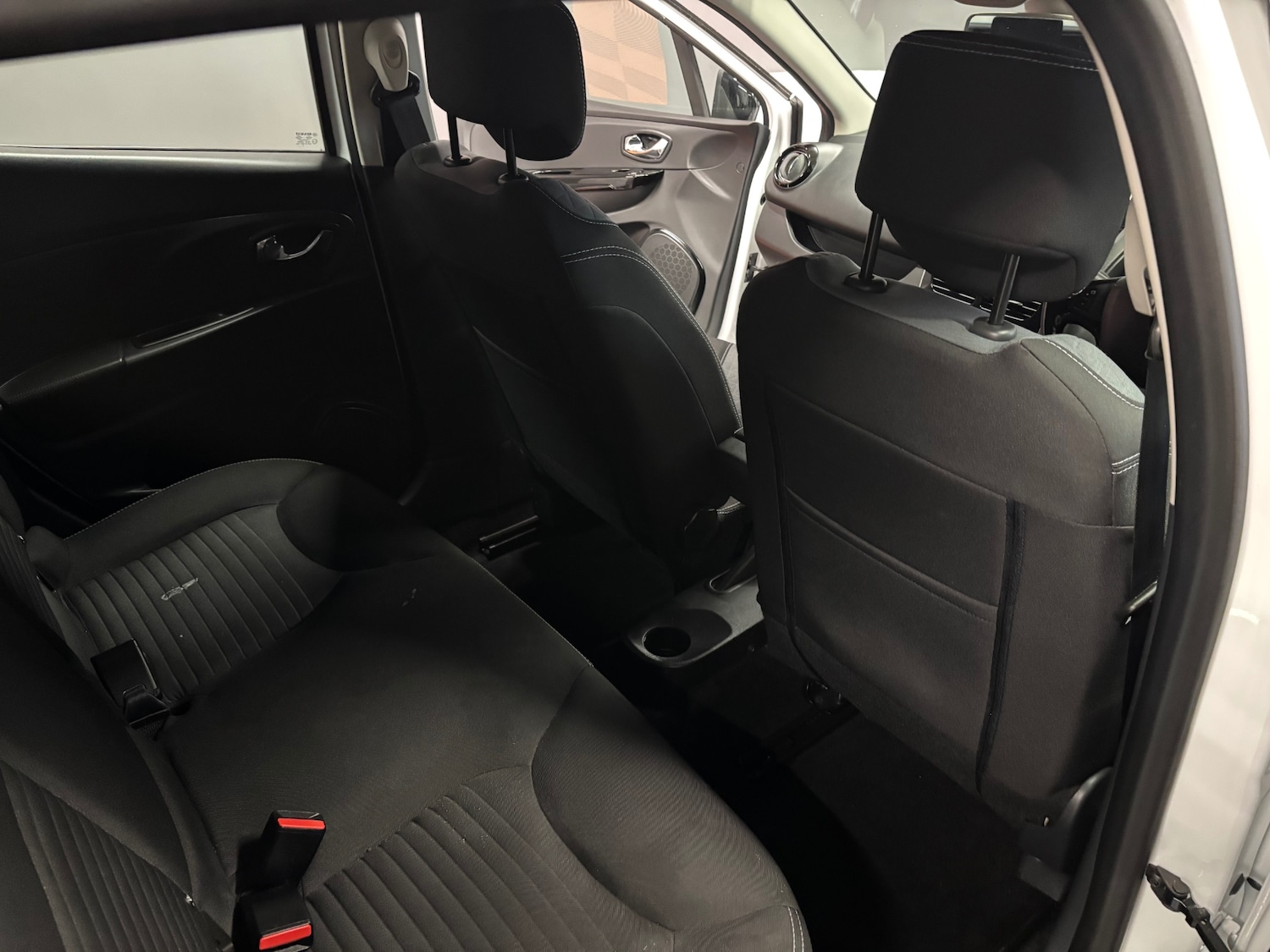 Used Renault Clio 2014 for sale - 77482232: Photo 78