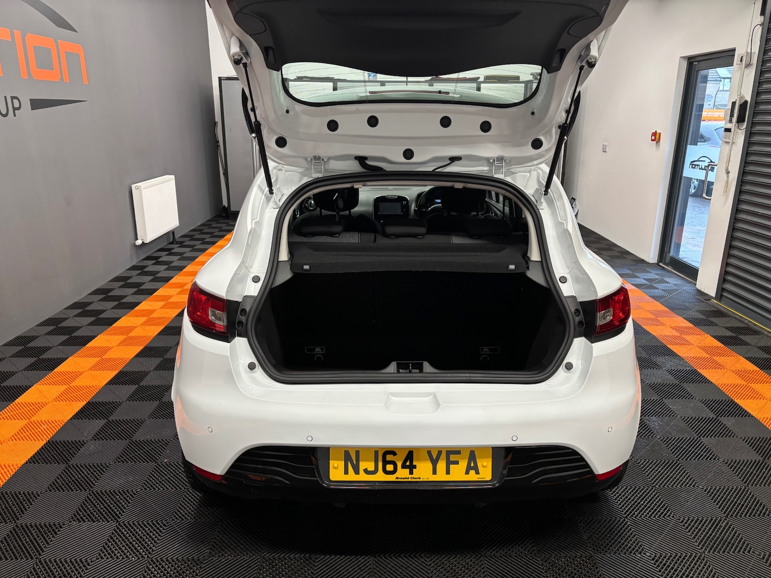 Used Renault Clio 2014 for sale - 77482232: Photo 83