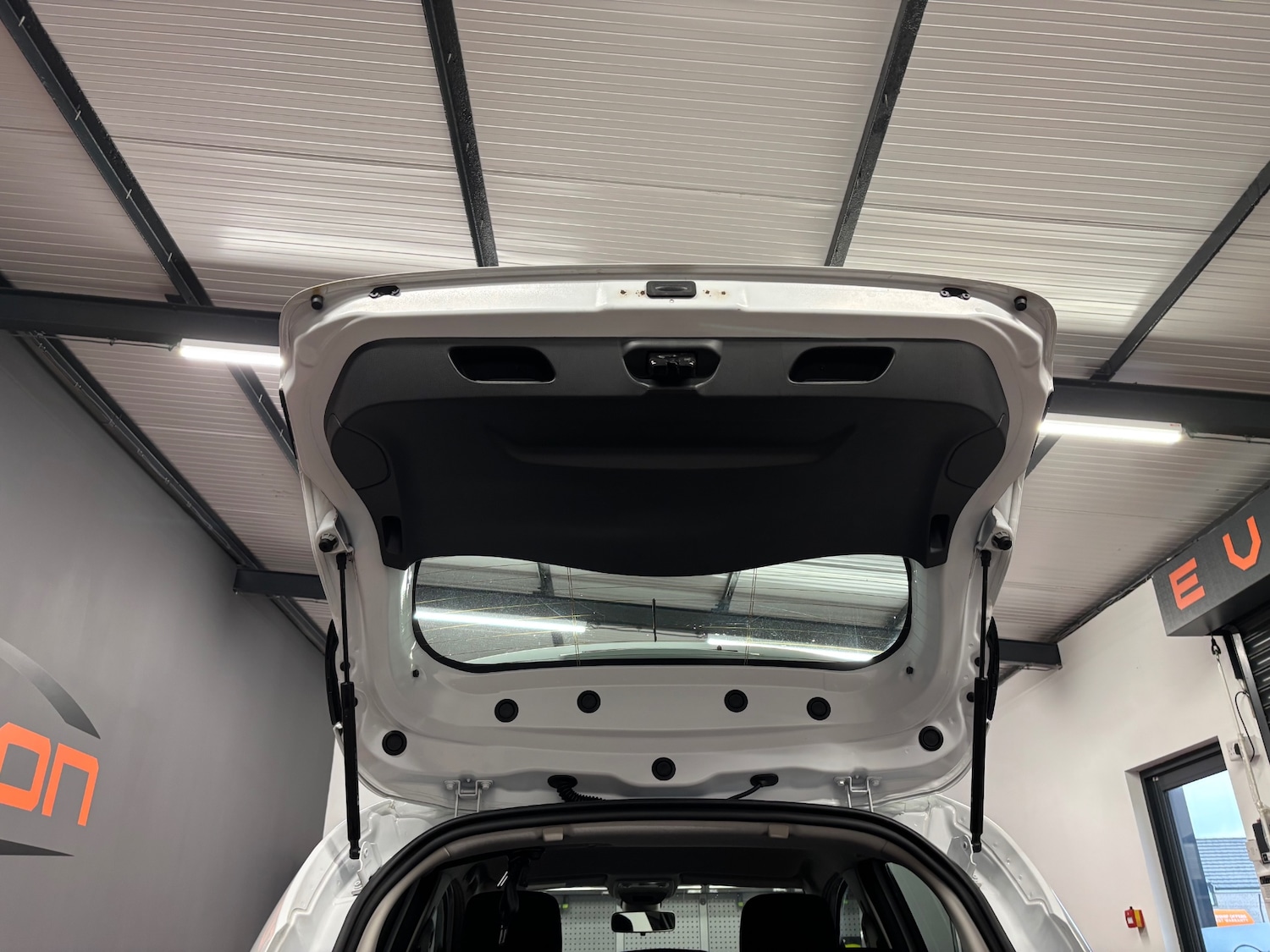 Used Renault Clio 2014 for sale - 77482232: Photo 84