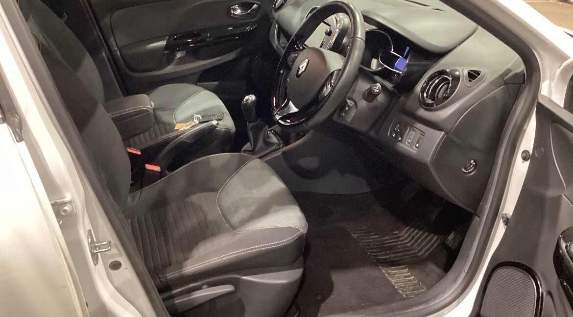 Used Renault Clio 2014 for sale - 77482232: Photo 9