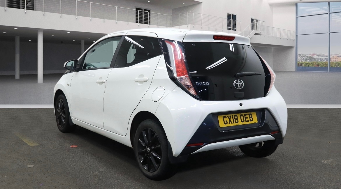 Used Toyota AYGO 2018 for sale - 76866593: Photo 2