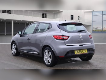 Used Renault Clio 2015 for sale - 76097013: Photo