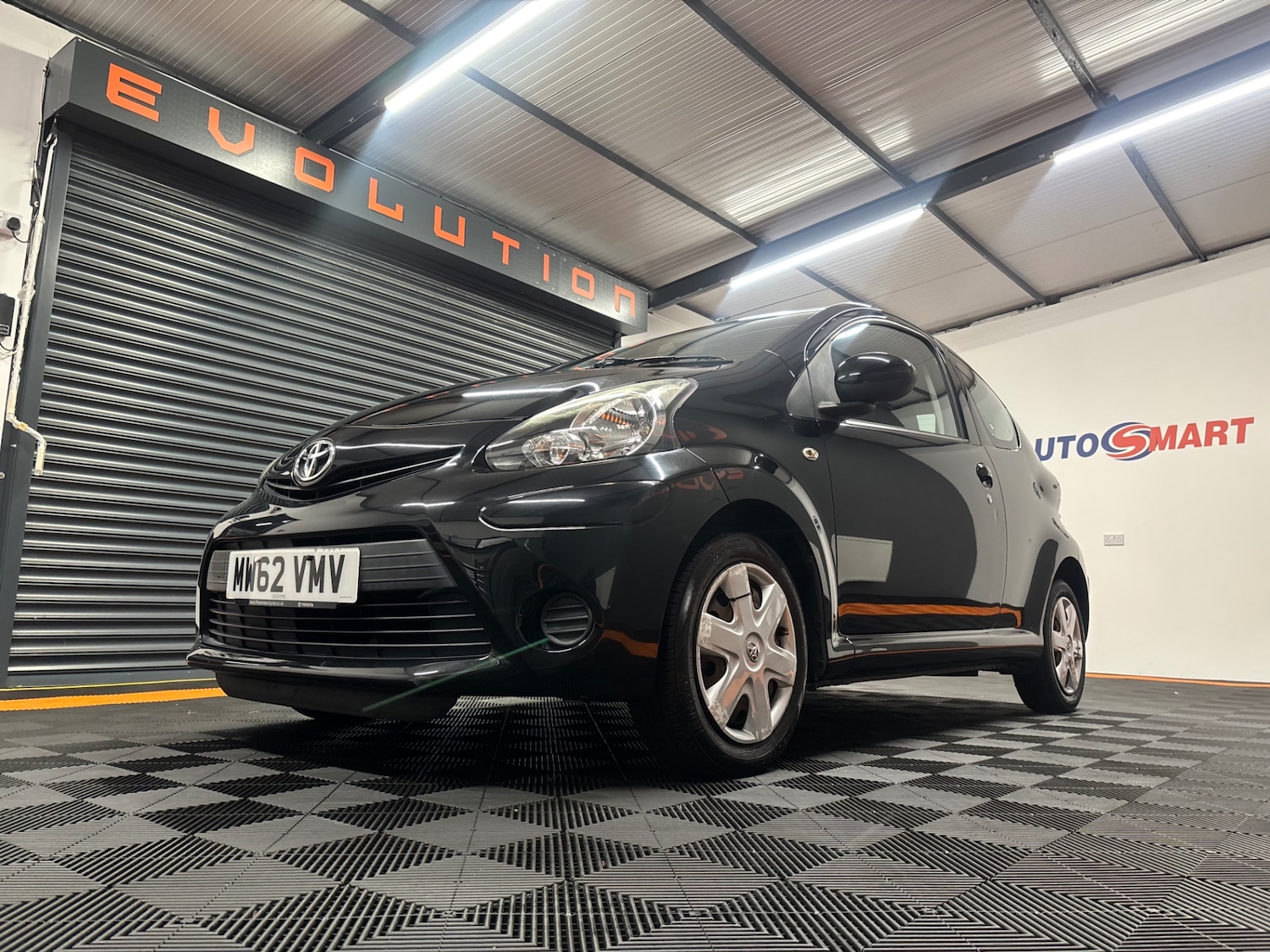 Used Toyota AYGO 2013 for sale - 76000493: Photo 19