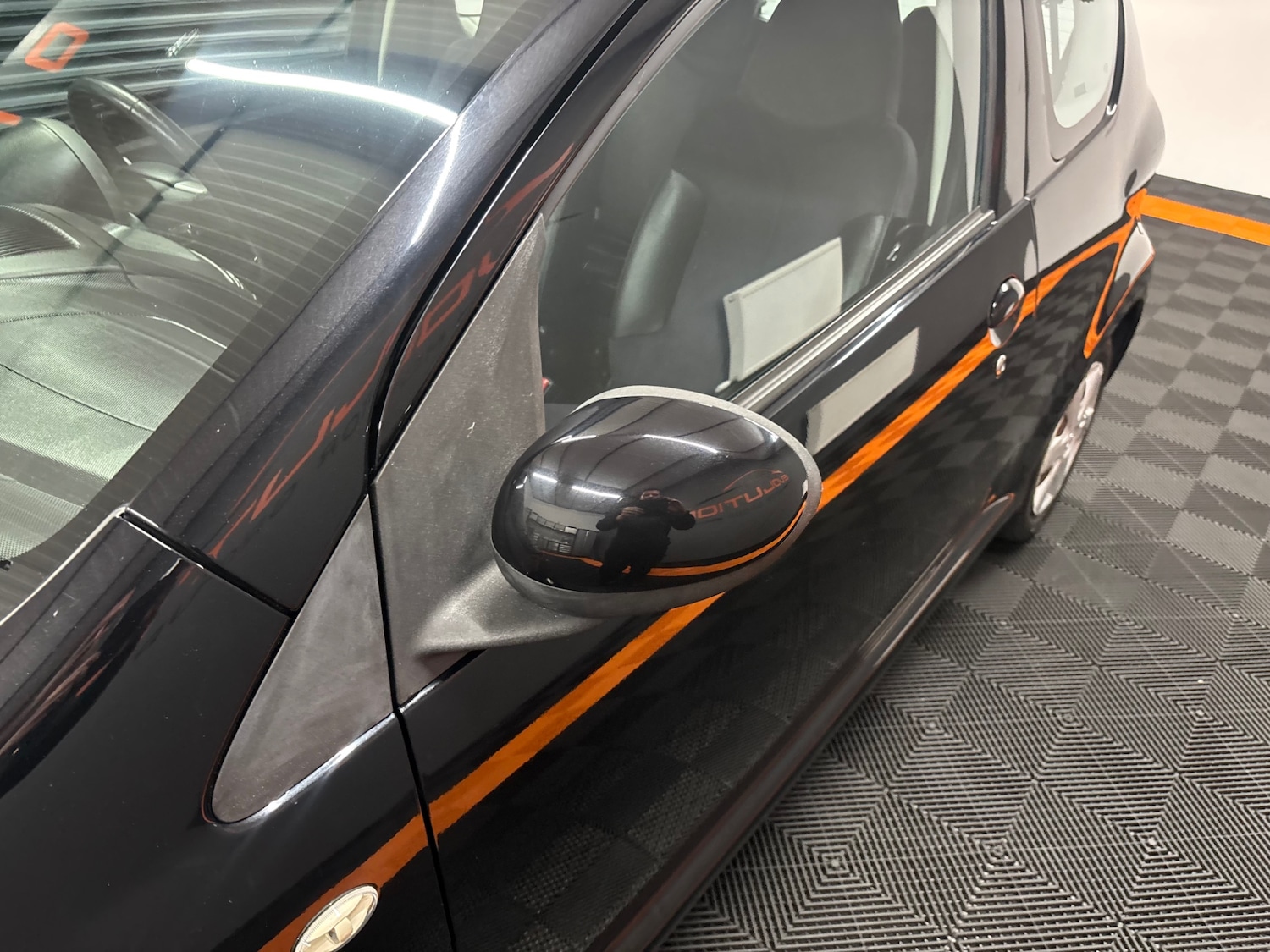 Used Toyota AYGO 2013 for sale - 76000493: Photo 21